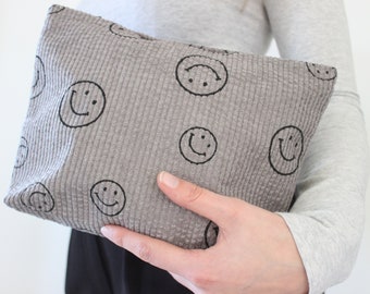 Smiley Kosmetiktasche | Cordbeutel | Kulturbeutel  | Smiley Bag | vintage | Tasche | Must-Have | 100% Cord | schwarz | Smiley-Print