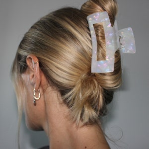 Weiße Haarklammer schimmernde Haarspange Hochzeit transparent Rechteckige Französische Haarkralle für lange und dicke Haare Bild 3