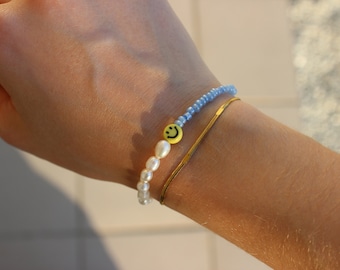 Smiley Süßwassperlenarmband | Glasperlen blau | happy face | Glücksbringer | Freundschaft | Armband | stretch | Sommer | Armkette | boho