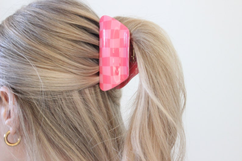 Pinke Haarklammer Acryl Half-Bun Haarkralle pink kariert Klaue für dickes Haar Haarschmuck fester Halt vintage retro Bild 3