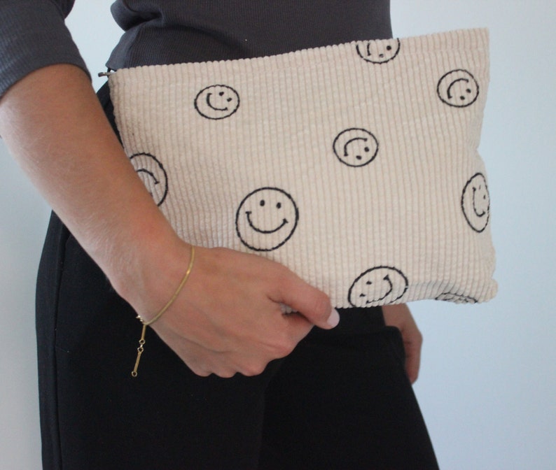 Smiley Kosmetiktasche Cordbeutel Kulturbeutel Smiley Bag vintage Tasche Must-Have 100% Cord beige Smiley-Print Bild 1