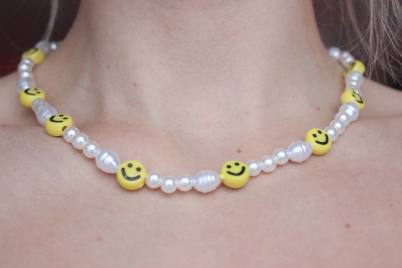 Smiley Perlenhalskette Glückliches Gesicht handmade silber Kette mit Smileys Choker Smileychoker süßes Accessoire Freundschaft Bild 7