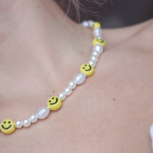 Smiley Perlenhalskette Glückliches Gesicht handmade silber Kette mit Smileys Choker Smileychoker süßes Accessoire Freundschaft Bild 8