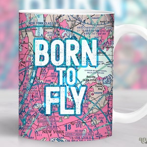 Born To Fly Mug Wrap, Vrouwelijke Piloot Mok Sublimatie Ontwerp, Roze Luchtvaart Grafiek 11oz Cup Sjabloon, 15oz Vliegtuig Kaart PNG, Travel Lover Design
