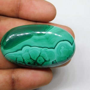 Pietra preziosa di malachite naturale al 100% in pietra di malachite, malachite cabochon di malachite AAA malachite sciolta per realizzare gioielli. 138 cts. 46X26 mm immagine 7