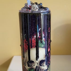 20 oz straight tumbler Rose Skull with Black Glitter.  Including handmade topper.