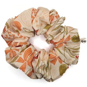 Scrunchie floreale moderno su beige chiaro - Piccolo Medio Grande Extra large - Catherine scrunchy; fatto a mano