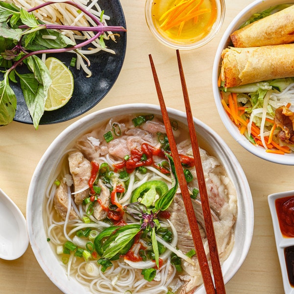 Dive into Delight with Pho Puzzle - 500 or 1000 Pieces! Perfect Gift Idea