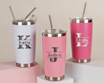 Gepersonaliseerde 20 oz Tumbler, aangepaste naam reismok, lasergegraveerde Tumbler, roestvrijstalen waterbeker, bruidsmeisje Tumbler, geïsoleerde Tumbler