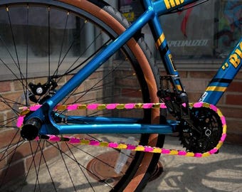 Pink & Gold Bike Chain Caps – Snap-On Accessory for Single-Speed Chains