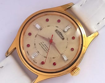 17 Jewels Swiss made Roamer Geneve Men's wind up watch Mint condition. rare dial.