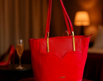 ヴィンテージ VALENTINO ORLANDI ブラック レザー ミディアム