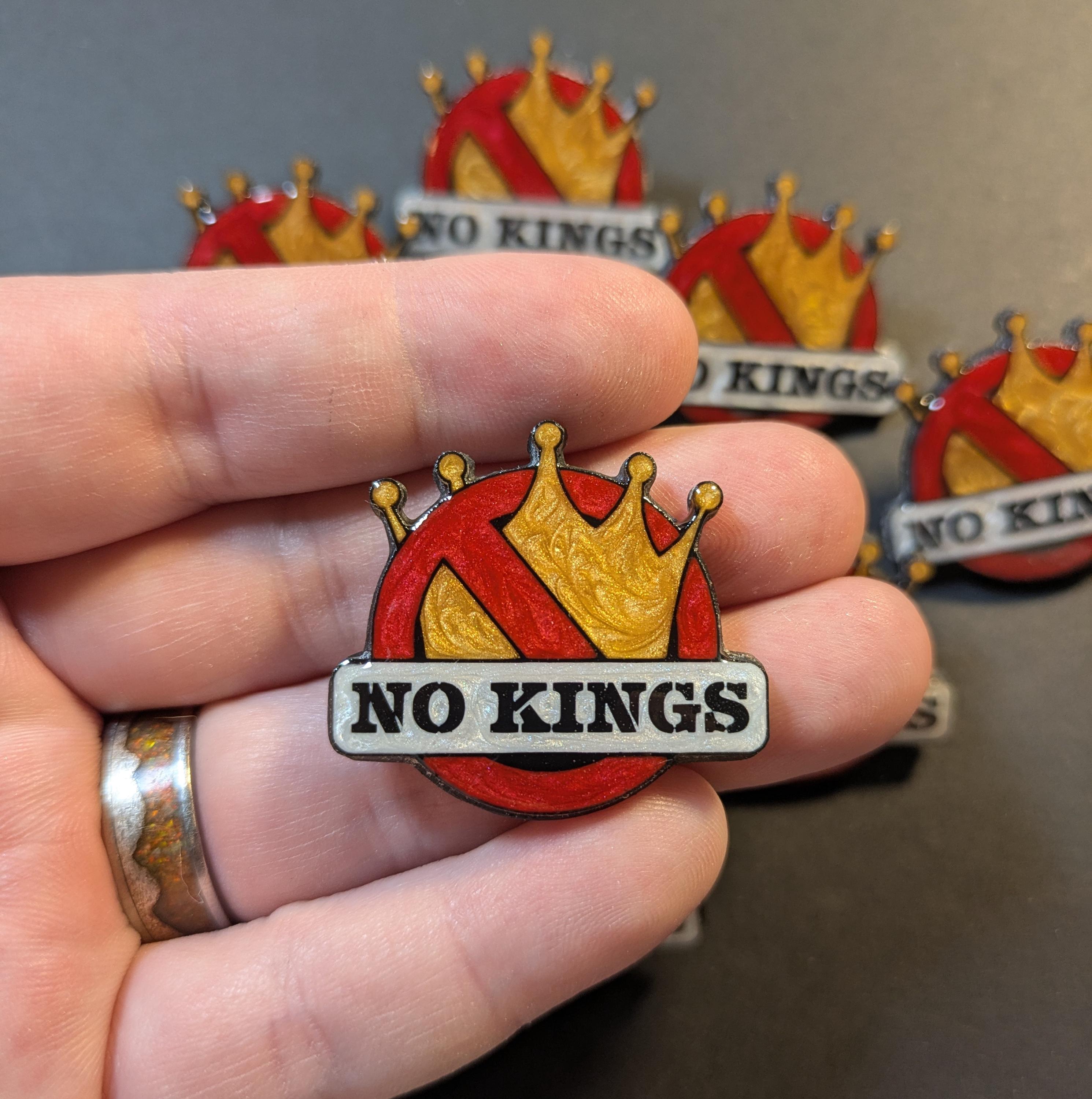 NO KINGS Pin 1.25