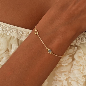 Personalisiertes Armband mit Geburtsstein in Gold, Initial Armband für Freundin, Buchstaben Armband mit Geburtsstein, Brautjungfer Geschenke