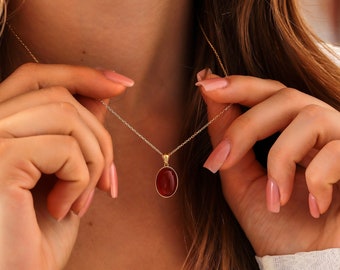 14k Gold Natural Carnelian Necklace ∙ Handmade Dainty Healing Raw Crystal Jewelry ∙ Genuine Crystal Stone Jewelry ∙ Love Pendant for Her