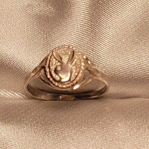 Sterling silver Ladies hunny bunny ring