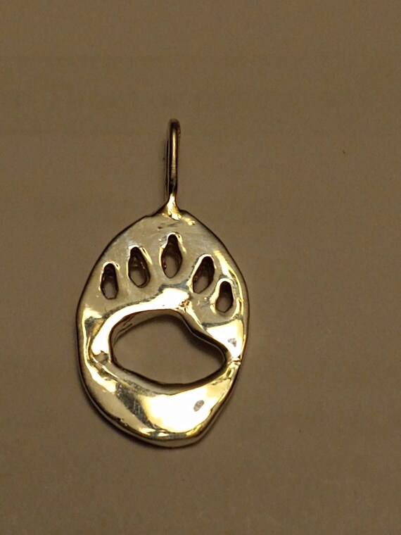 Bear paw pendant, sterling silver bear paw thicker.