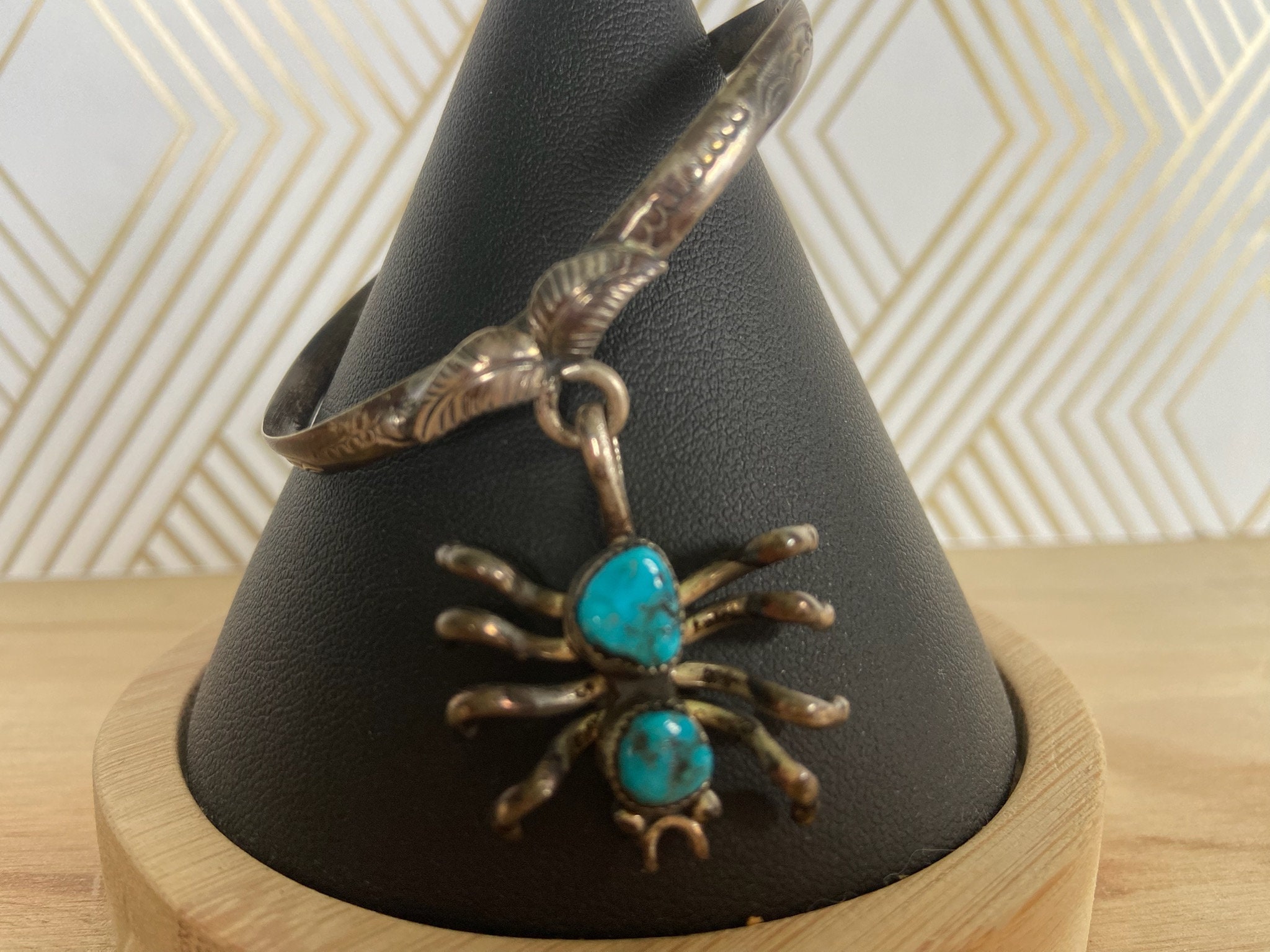 Paul Yellowhorse Vintage Native American Navajo Green Spider Turquoise Sterling Silver Bracelet Paul Yellowhorse Vintage Native American Navajo Green Spider Turquoise Sterling Silver Bracelet
