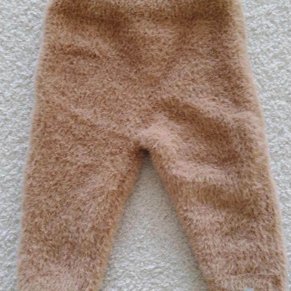 Pantalon naissance teddy couleur camel pour fille et garçon.