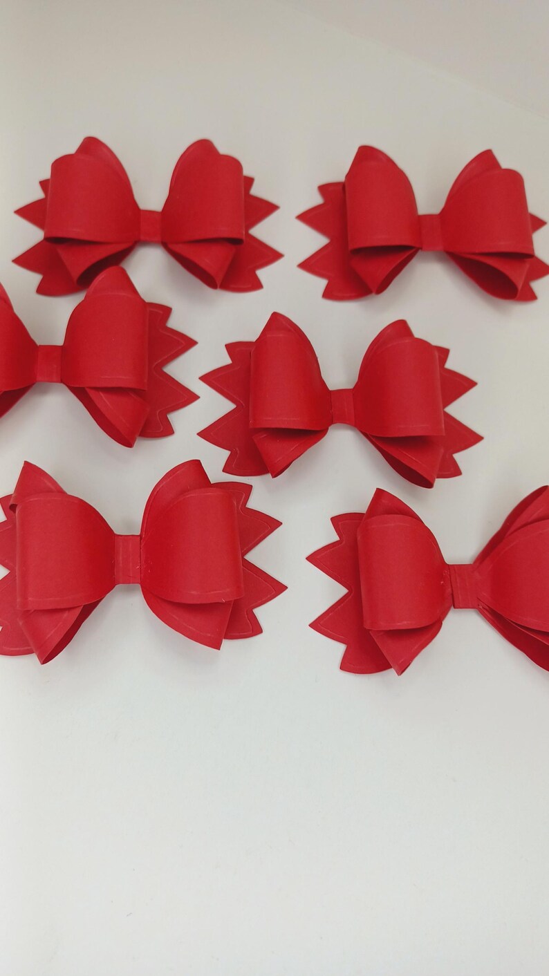 Rote Papierschleifen - Handgefertigte Geschenkstecker, Weihnachtsdekoration, Akzente für Valentinstagsverpackungen, Bastelbedarf Bild 4