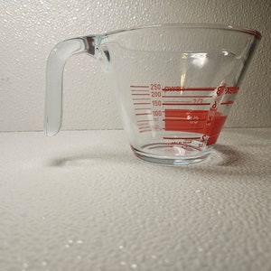 Vintage PYREX - Borosilicate Glass Cookware - Measuring Cup 0.5 L –  IcedTeaPitcher.com