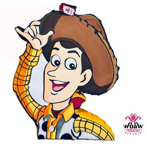 Piñata Cowboy inspirée de Woody – 19.6 Piñata faite à la main pour l&#39;anniversaire de Toy Story Piñata Cowboy personnalisée Livraison gratuite aux États-Unis