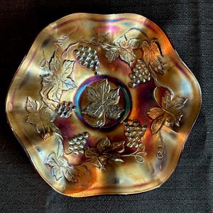 Vintage Fenton Carnival Glass I Grapes & Leaves Pattern I  Ruffled Bowl, Amethyst