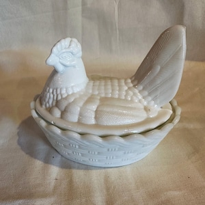 Vintage Milk Glass Hen On Nest -  6&quot; with Straight Tail by Mosser USA