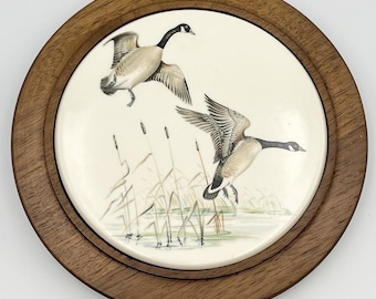 Vintage 1980s Canada Geese Ceramic Tile Trivet Wood Holder Stand 8" Round
