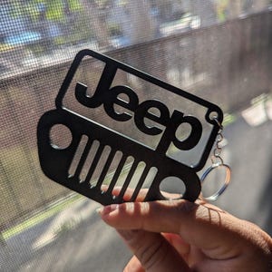 Jeep Logo Keychain – 3D Printed Gift for Jeep Lovers – Custom Color Options