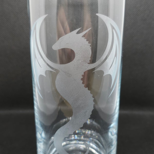 Acid Etched D&D inspired drinking glass - tabletop, rpg, dungeons and dragons, party