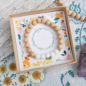pulsera de cuentas de madera