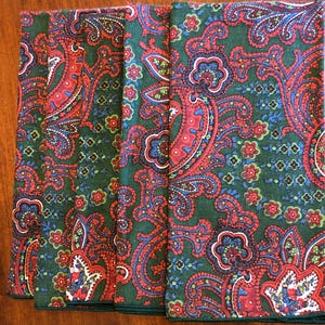 Set of Five Matching Green and Red Paisley Cotton Print Napkins | 18&quot; x 18.5&quot;