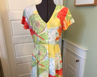 80s Summer Floral Print Short Sleeved Dress with Flared Skirt and Button Down Front | Size Large