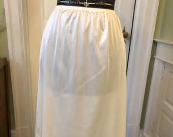 70s Ivory Nylon Skirt or Half Slip with Lace Hem by Bari | Size Small