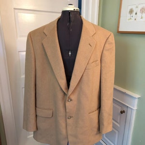 90s 100% kameelhaar bruine sportjas of blazer met ingezette borst- en voorzakken van Evan-Picone voor Hecht's | Maat 44 of heren Large