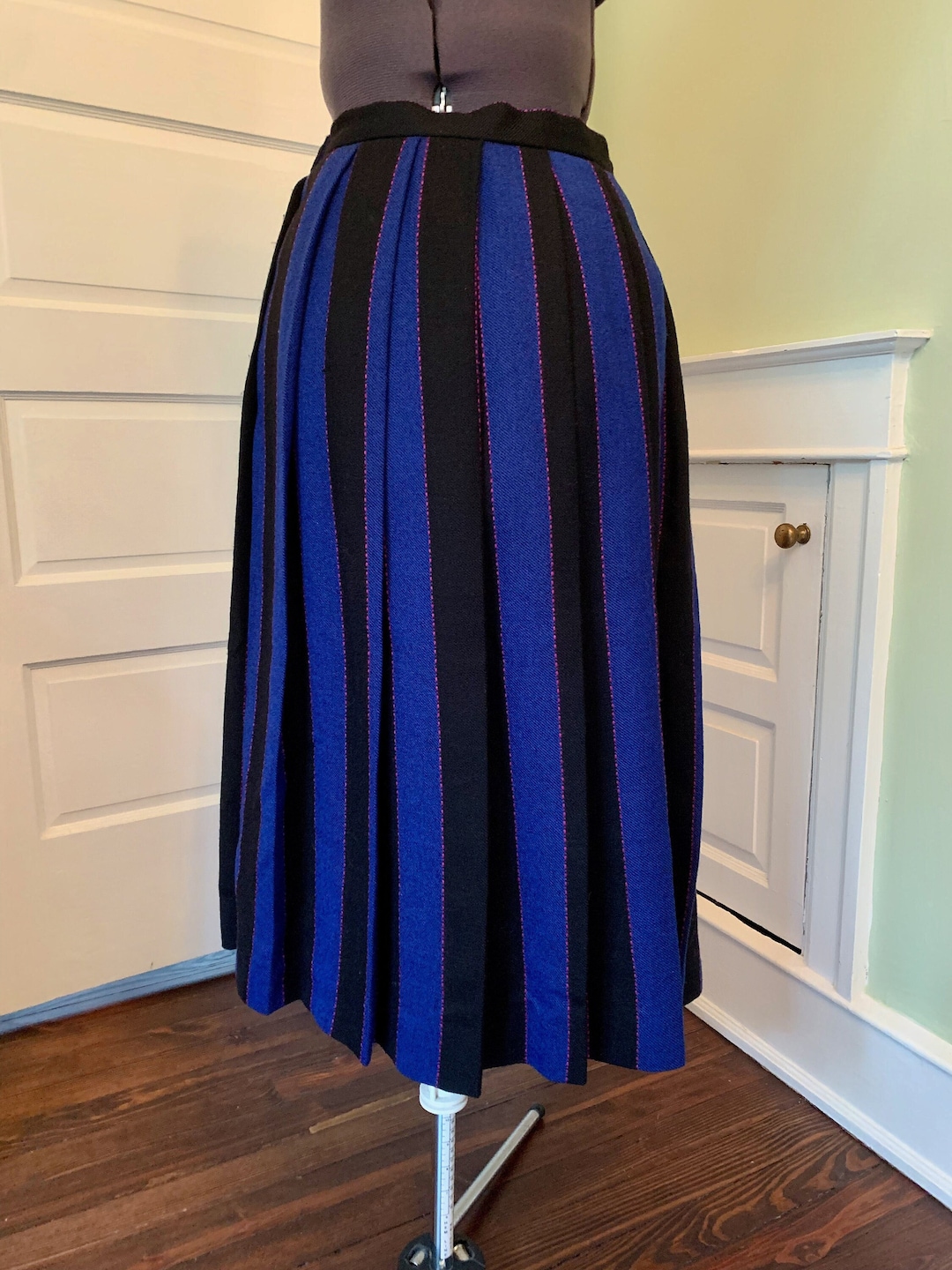 11987 Blue Striped Midi Skirt