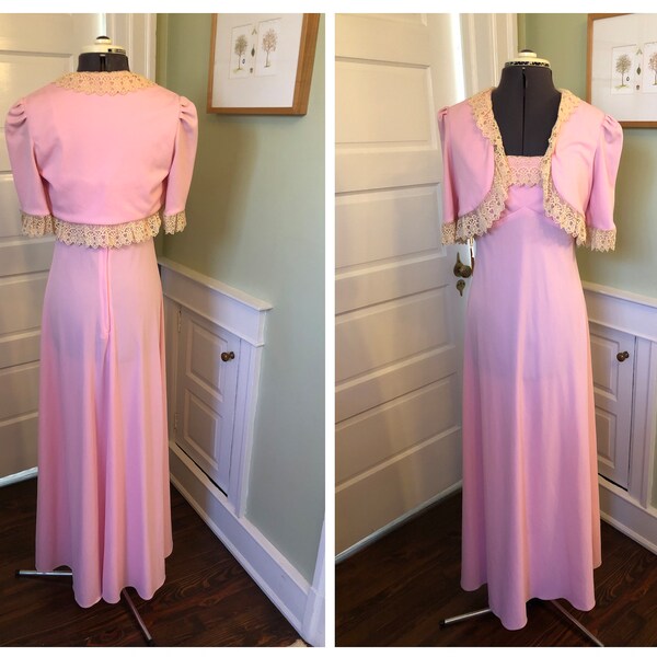 70s Pink Polyester Knit Sleeveless Empire Waist Prom Dress with Matching Half Sleeve Shrug with Ivory Lace | Size