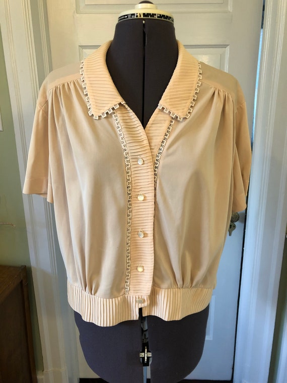 50s Nylon Knit Short Sleeve Beige Cropped Blouse … - image 2