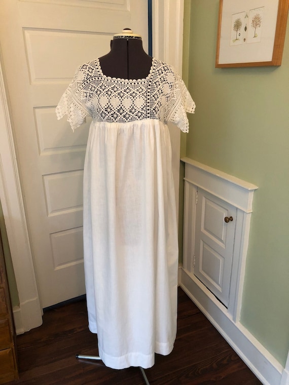 Vintage Off-White Cotton Dress with Crocheted Uppe