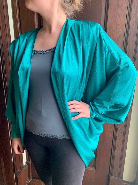 80s Unique Dramatic Emerald Green Crinkle Satin E… - image 1