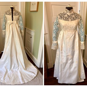 60s 70s Elegantes Elfenbeinfarbenes Langärmeliges Brautkleid aus Taft und Spitze mit Empire-Taille, Langen Ärmeln und Perlenverzierung | Größe S-M