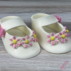 Floral Baby Girl Fondant Shoes – Edible Cake Topper for Baby Shower or First Birthday
