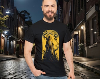 HP Lovecraft Hastur The King in Yellow Shirt, Call of Cthulhu T-shirt, Cthulhu Mythos T Shirt, Christmas Gift Idea for boys and girls