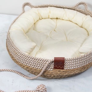 Joli lit pour chat avec coussin, meubles confortables pour chat, cadeau pour amoureux des chats, paille élégant pour jouets pour animaux de compagnie, lit confortable pour chien, panier haut de gamme pour animal de compagnie