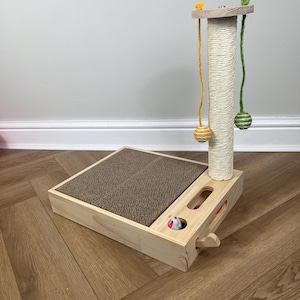 Ultimativer Katzenkratzturm, interaktive flauschige Spielzeugball-Katzenmöbel, Geschenk für Katzenliebhaber, stilvolles interaktives Katzenspielzeug aus Holz