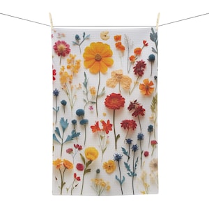 Wildflower Kitchen Tea Towel Floral Kitchen Towel Accent Towel Housewarming Gift For New Home Colorful Pressed Wildflower Decor Mom Gift