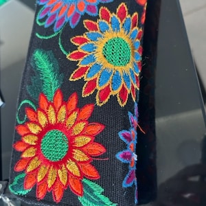 Cartera bordada
