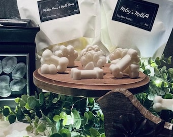 Scented Wax Melts Mutty Paws and Melt Bones 4oz Bag Package Dog Wax Melts Cute Dog Lover Gift 100% Soy Wax Bone and Paw Shapes