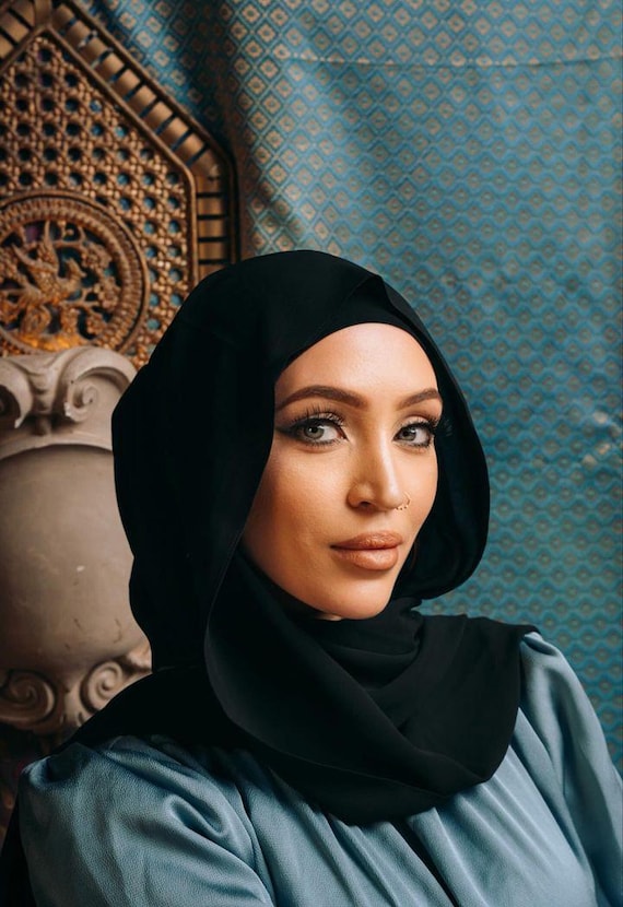 chiffon hijab with matching undercap